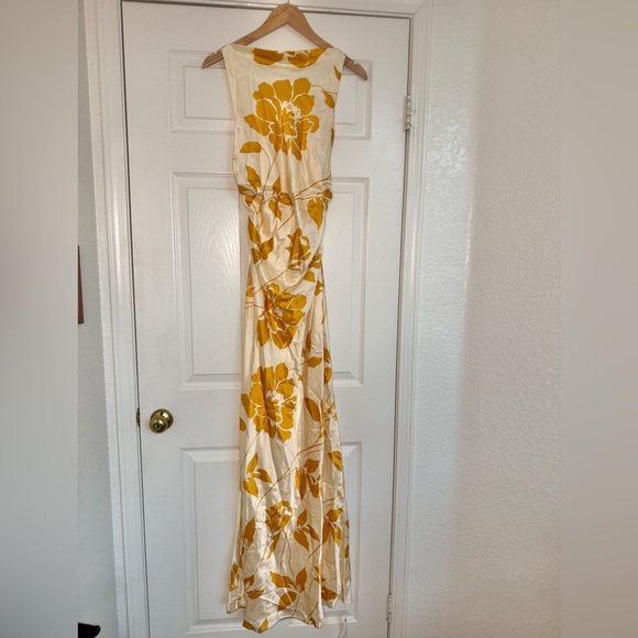 NWT Reformation Anaiis Silk Floral Maxi Dress in Yellow Cream - Picture 5 of 11